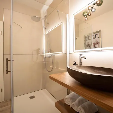 Haus Tonburg - Roligio-campus 4*