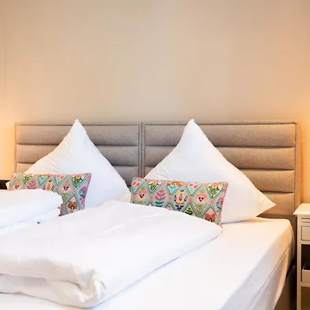 Hotel Haus Tonburg - Roligio-campus 4*