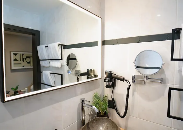 Haus Tonburg - Roligio-campus 4* 巴特萨克萨